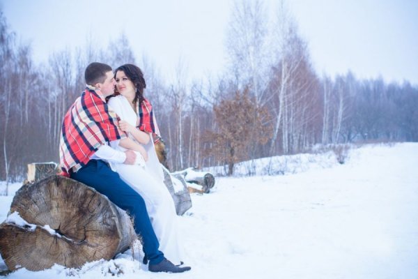 ژست عکاسی در برف بدون چهره