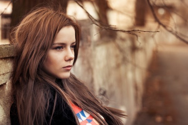  عکس تنهایی غم انگیز دختر برای پروفایل