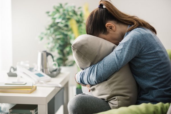  عکس تنهایی غم انگیز دختر برای پروفایل