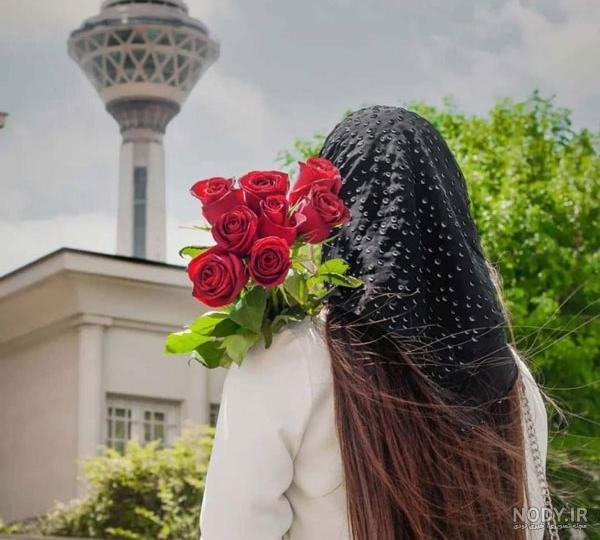  عکس دسته گل رز قرمز عاشقانه