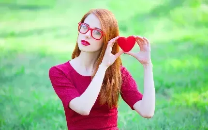  عکس دخترانه قلبی با کیفیت بالا