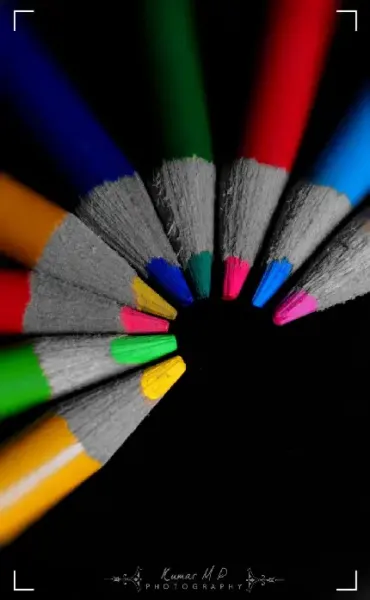  عکس پس زمینه مداد رنگی برای کامپیوتر