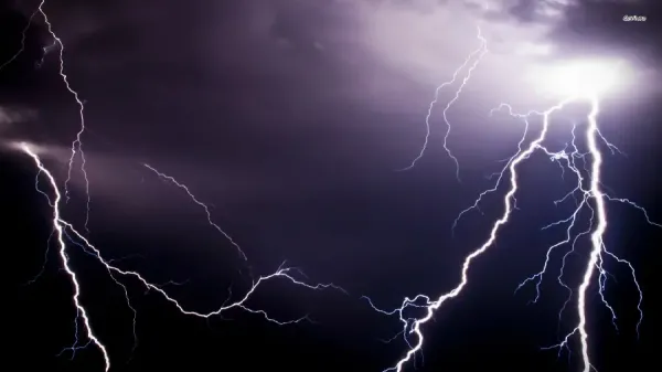  دانلود عکس رعد و برق برای پروفایل