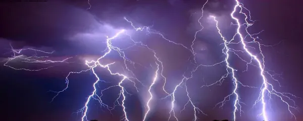  دانلود عکس رعد و برق برای پروفایل