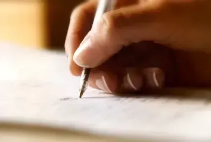  عکس فنجان قهوه و دفتر و خودکار برای پروفایل گوشی