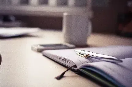  عکس فنجان قهوه و دفتر و خودکار برای پروفایل گوشی