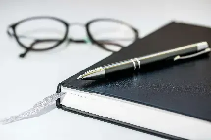  عکس فنجان قهوه و دفتر و خودکار برای پروفایل گوشی