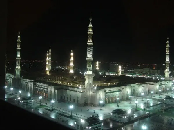  بک گراند مسجد النبی برای گوشی