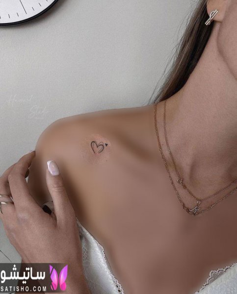  تاتو پروانه روی ترقوه