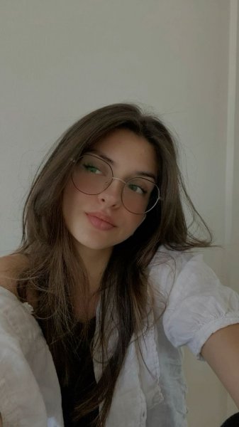  عکس سلفی دختر ساده