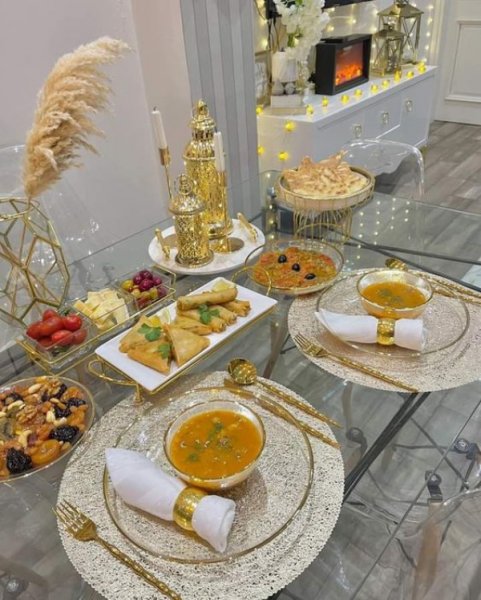  عکس تزیین سفره عید فطر جدید