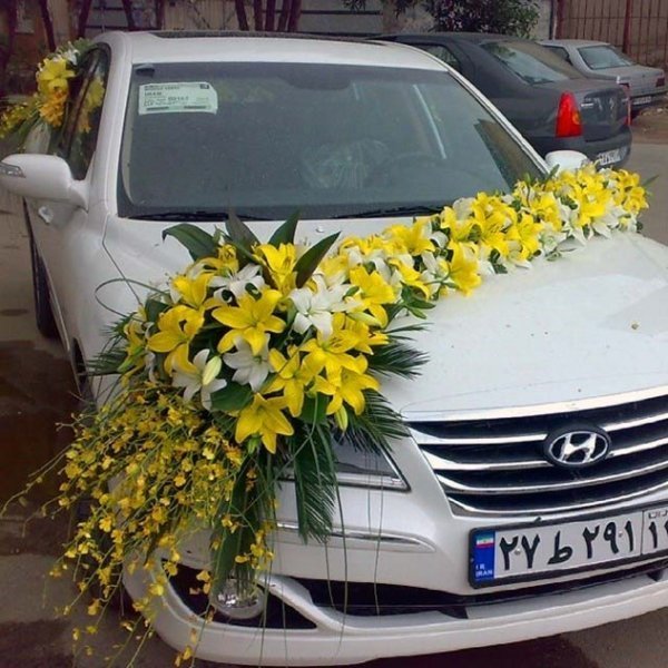  عکس گل ارایی ماشین عروس ساده و شیک