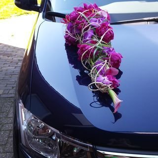  عکس گل ارایی ماشین عروس ساده و شیک