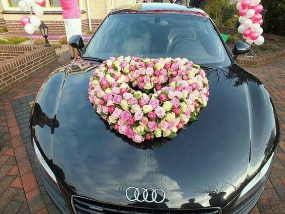  عکس گل ارایی ماشین عروس ساده و شیک