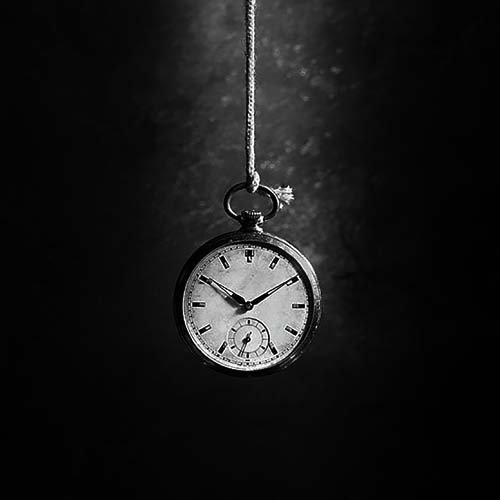 عکس پروفایل سیاه و سفید غمگین