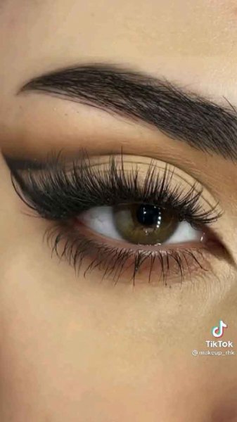  عکس انواع خط چشم دخترانه ترند