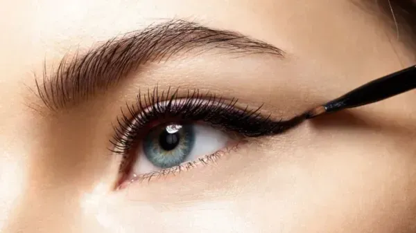 عکس خط چشم ساده