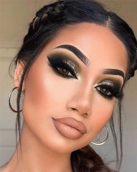 مدل آرایش چشم عربی ساده