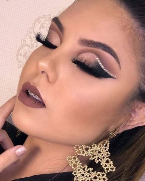 مدل آرایش چشم عربی ساده