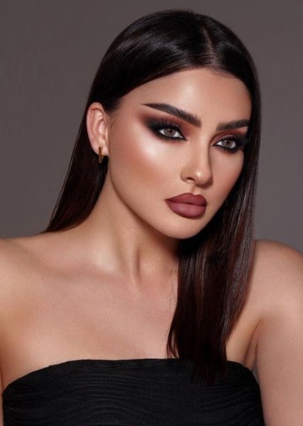 مدل آرایش چشم عربی ساده