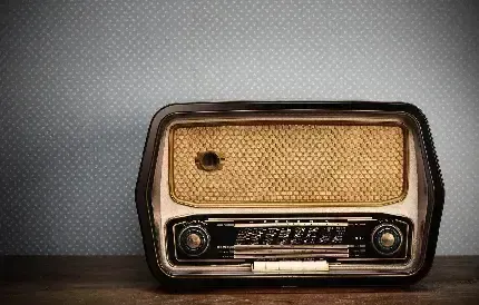  عکس رادیو قدیمی چوبی