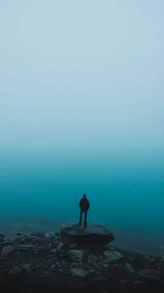 تصویر زمینه غمگین برای گوشی