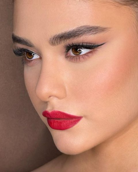  جدیدترین عکس آرایش صورت روزانه