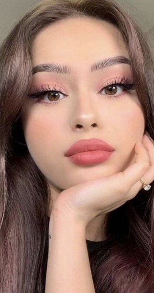  عکس آرایش صورت دخترانه ساده 15 سال