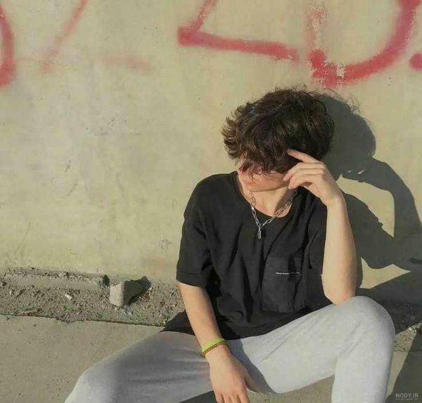  عکس پسرانه بدون چهره تاریک