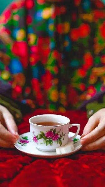 عکس پروفایل دختر با حجاب کنار دریا