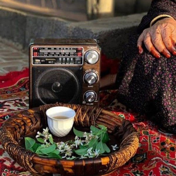 عکس پروفایل دختر با حجاب کنار دریا