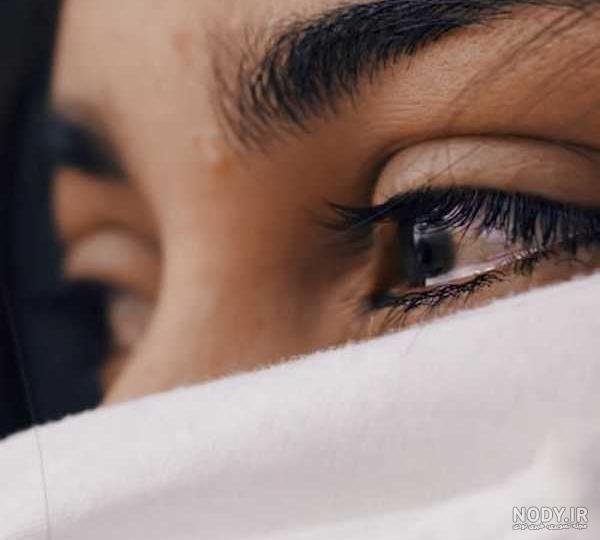 عکس دختر غمگین و گریان