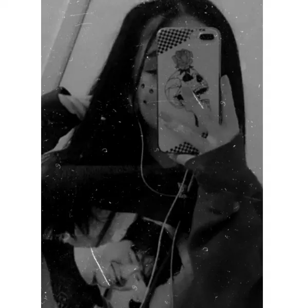 عکس پروفایل دخترونه سیاه سفید