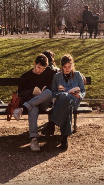 عکس عاشقانه مینیمال