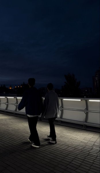عکس عاشقانه مینیمال