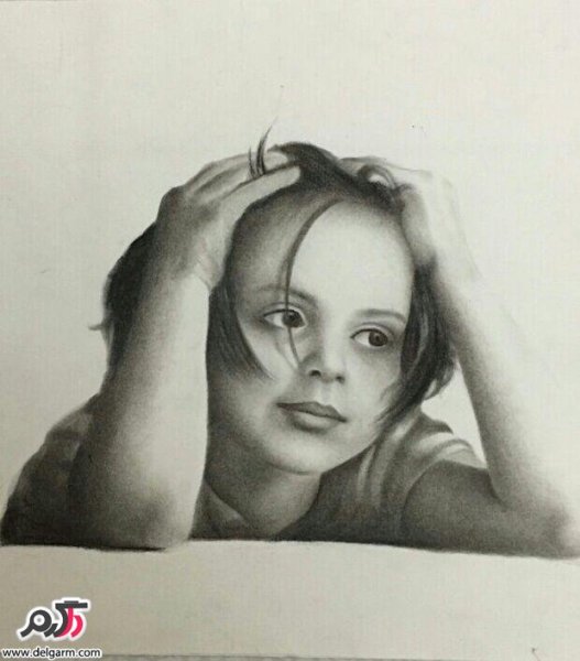 عکس چهره سیاه قلم