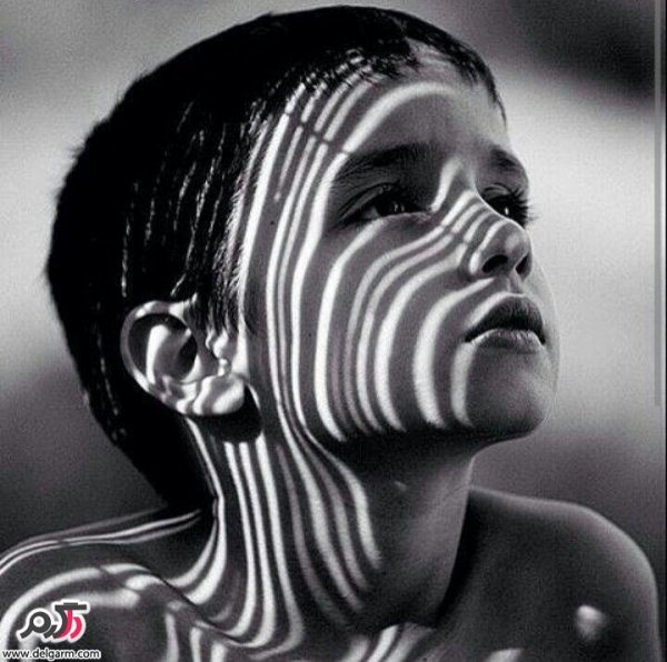 عکس چهره سیاه قلم