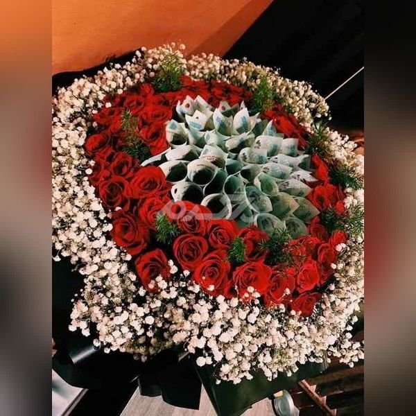 عکس دسته گل با پول برای کادو