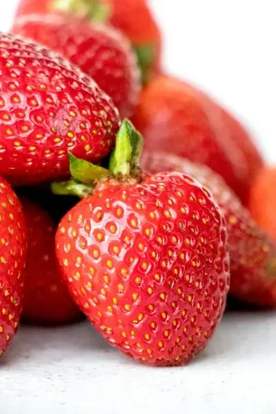 عکس توت فرنگی برای استوری